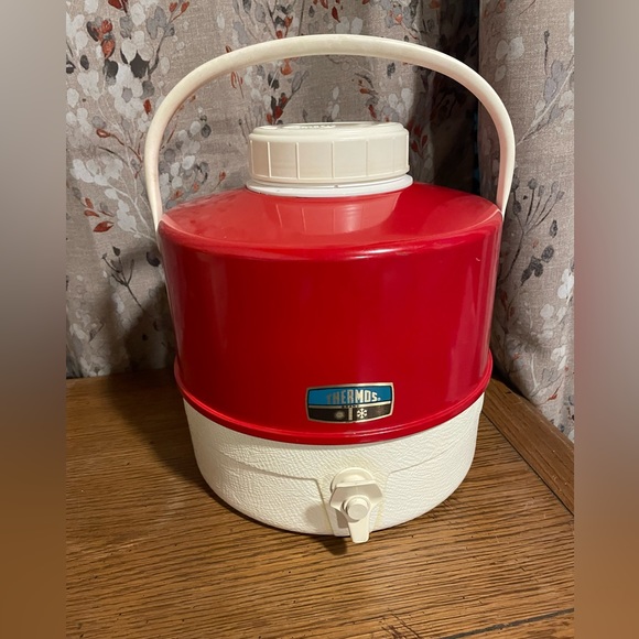 Thermos Kitchen Vintage 7s Thermos Picnic Jug 2 Gallon Poshmark